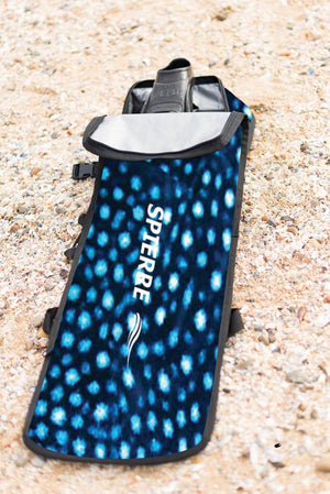 Spierre Padded Travel Fin Bag - Whale Shark Design